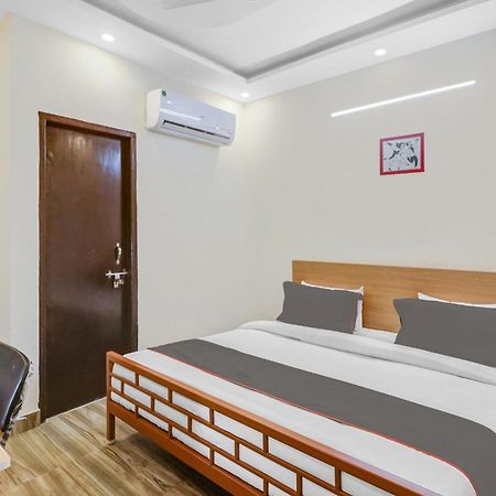Super Capital O Moody Inn Delhi Zewnętrze zdjęcie