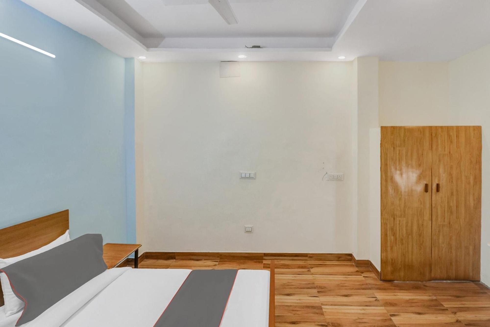 Super Capital O Moody Inn Delhi Zewnętrze zdjęcie