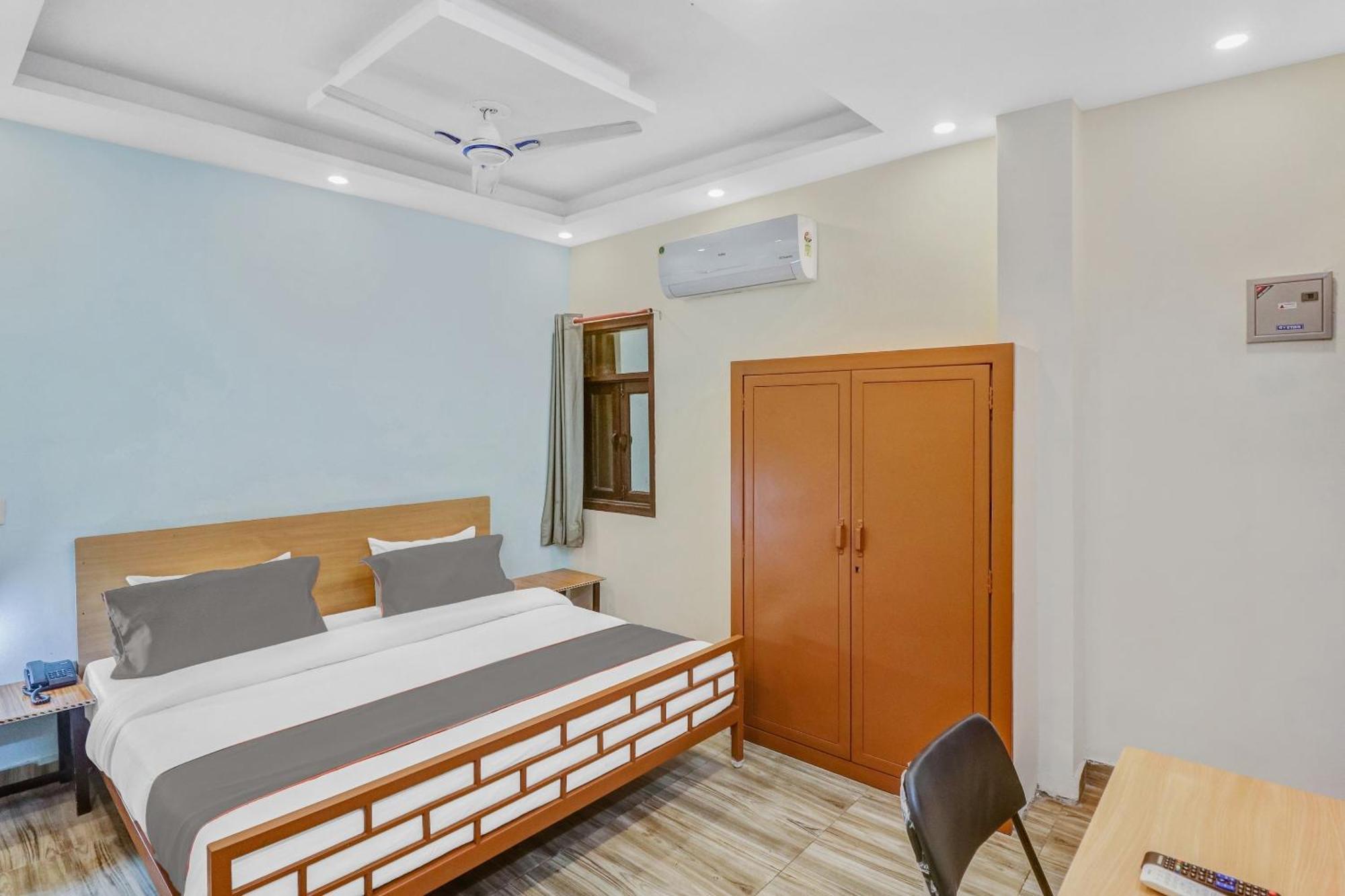 Super Capital O Moody Inn Delhi Zewnętrze zdjęcie