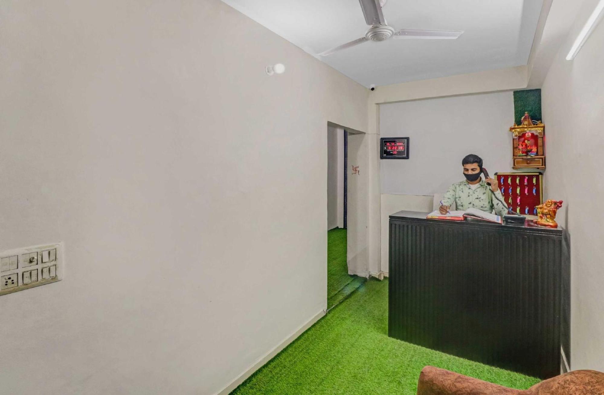Super Capital O Moody Inn Delhi Zewnętrze zdjęcie